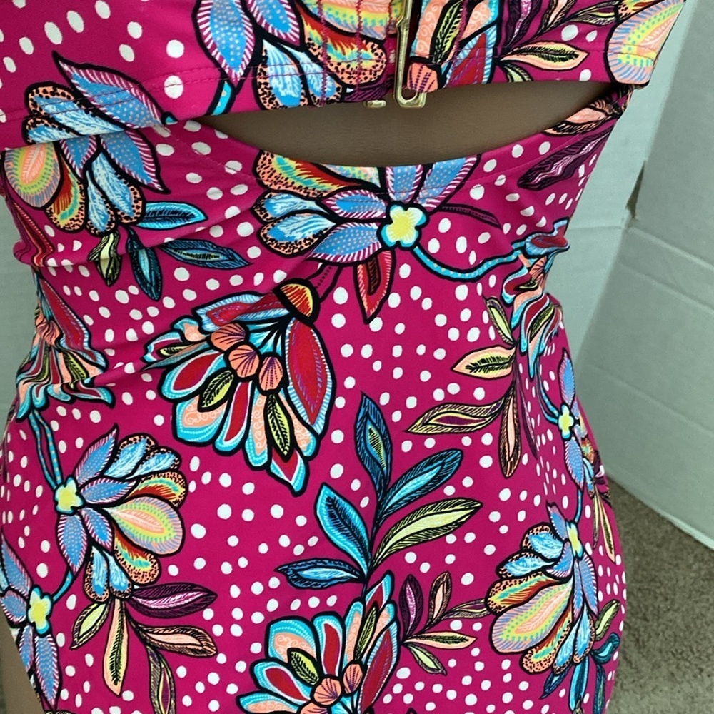 Tabitha Brown Women's Floral Print Front Cutout One Piece Swimsuit Size 14W - Picture 9 of 14